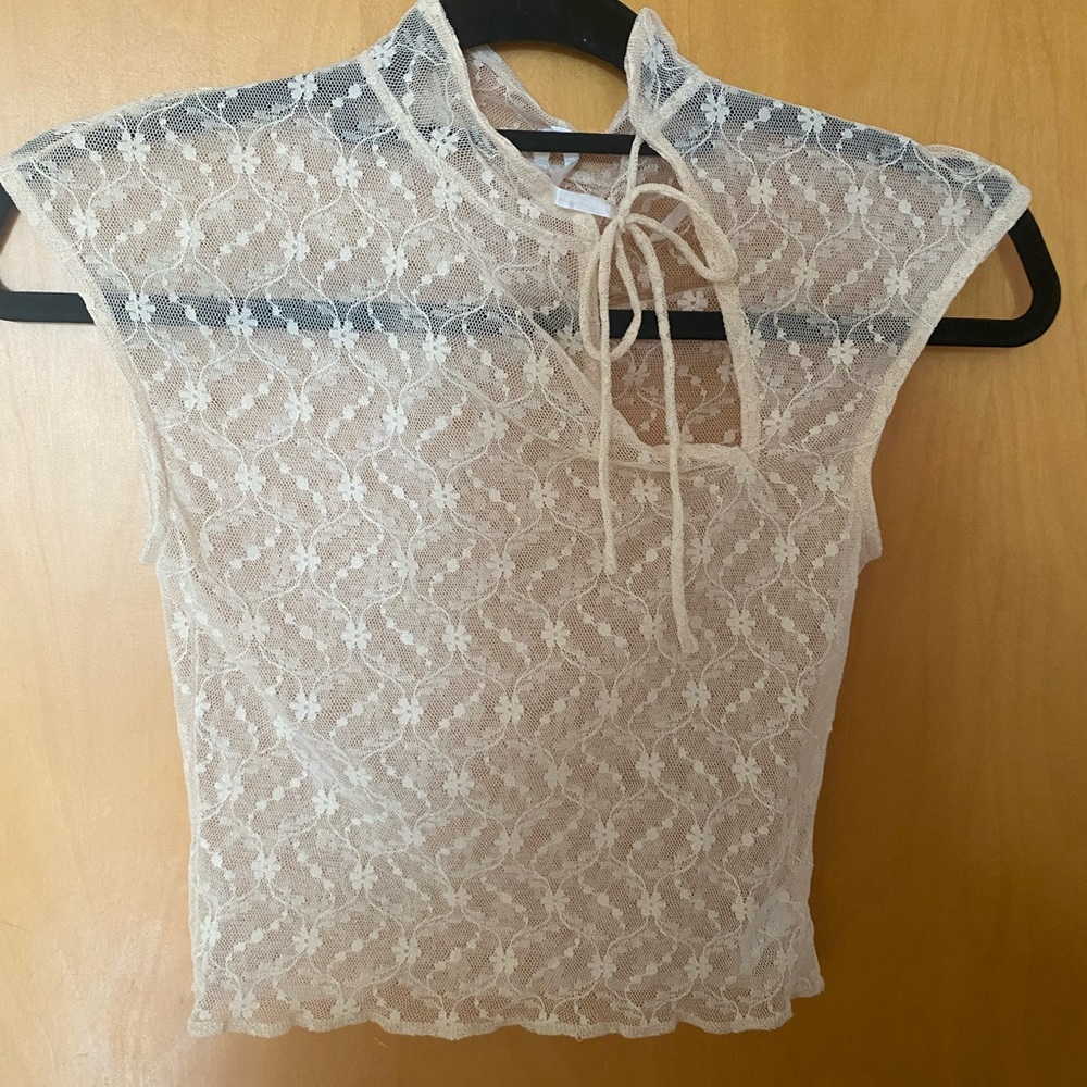 Areyouami bibi top mandarin collar lace